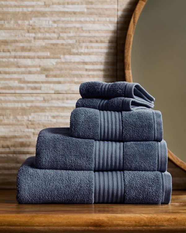 ULTIMATE LUXURY HAND & BATH TOWEL